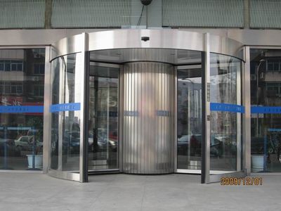 揚州旋轉門 兩翼三翼環(huán)柱門專業(yè)制造廠家金億的產品與服務